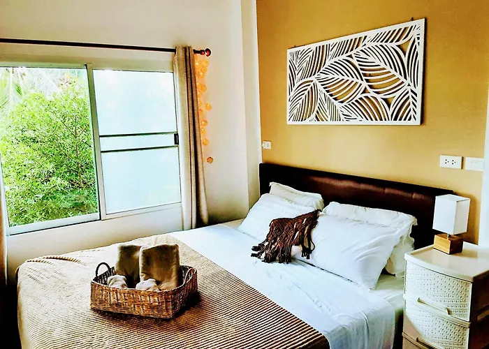 Mangrove Beach House Sri Thanu