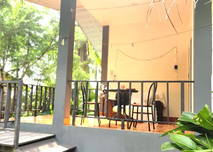 Mangrove Beach House Sri Thanu